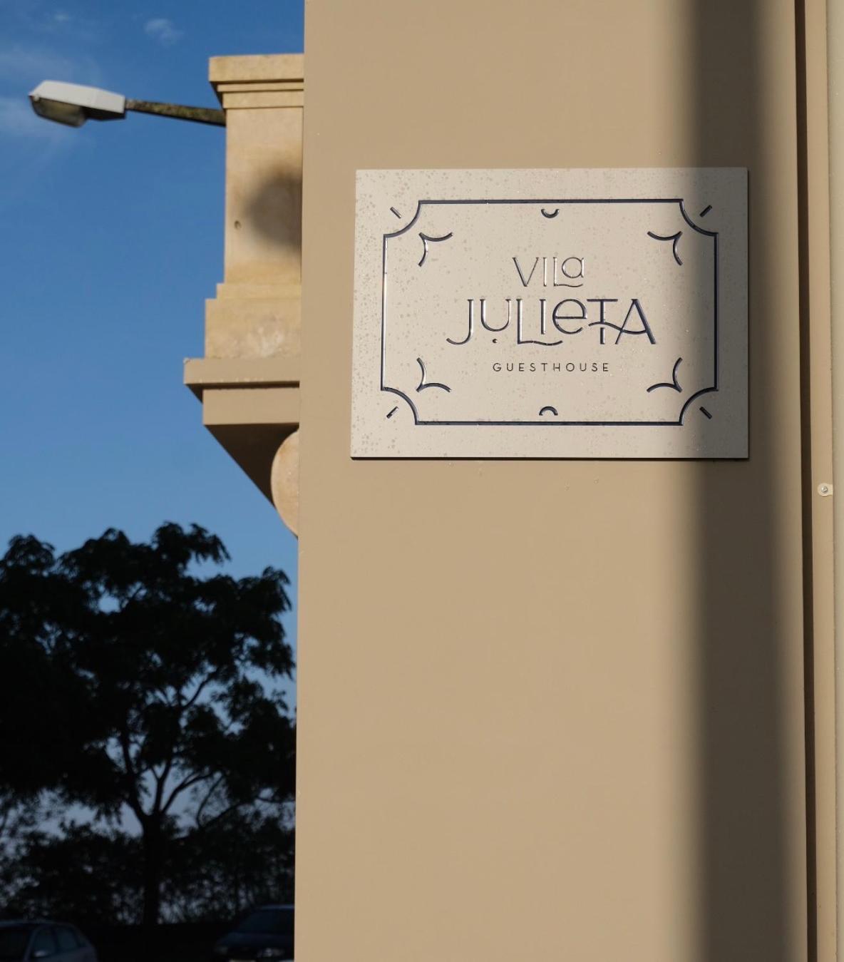 Vila Julieta Guesthouse Коимбра Экстерьер фото