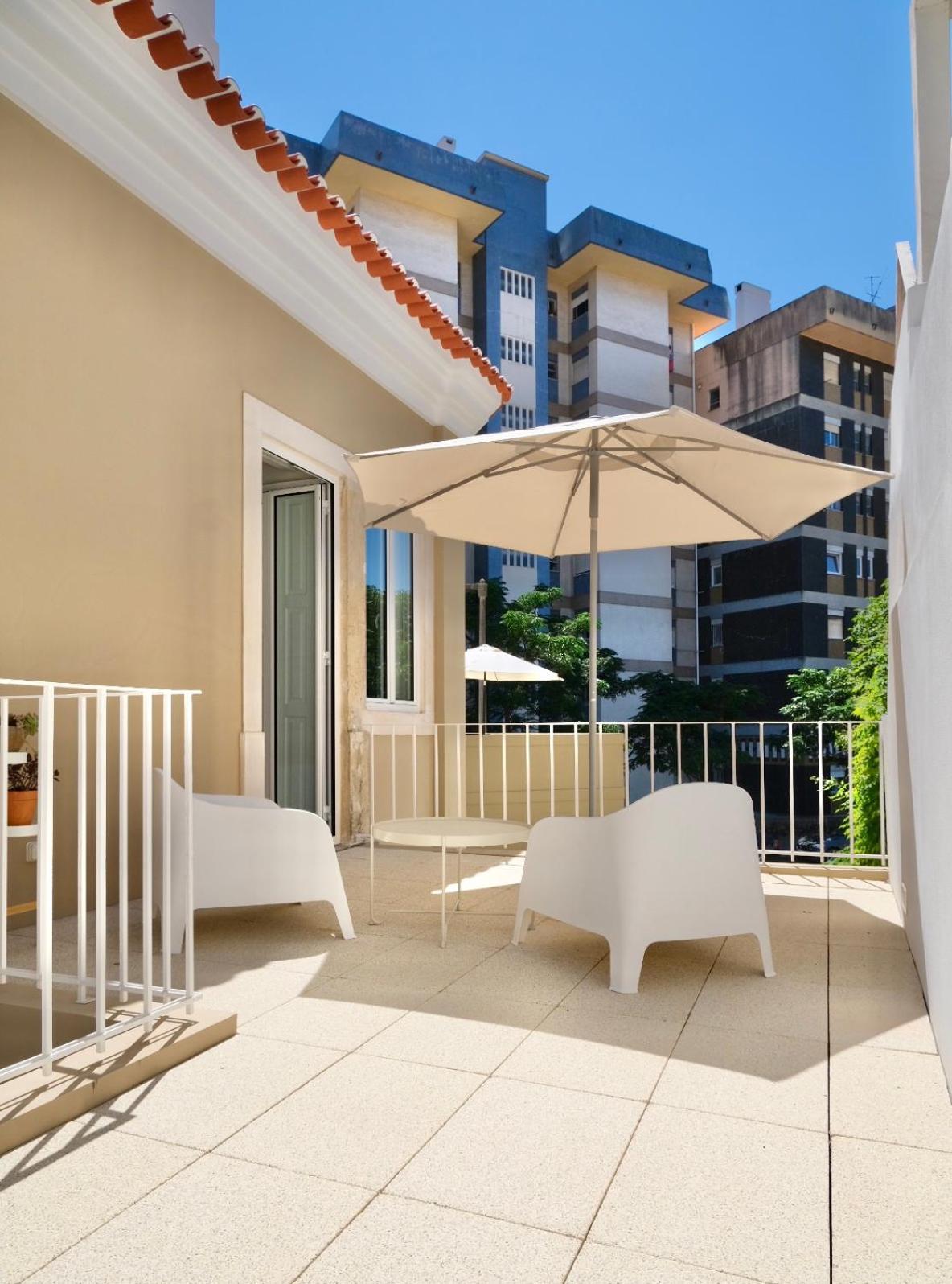 Vila Julieta Guesthouse Коимбра Экстерьер фото