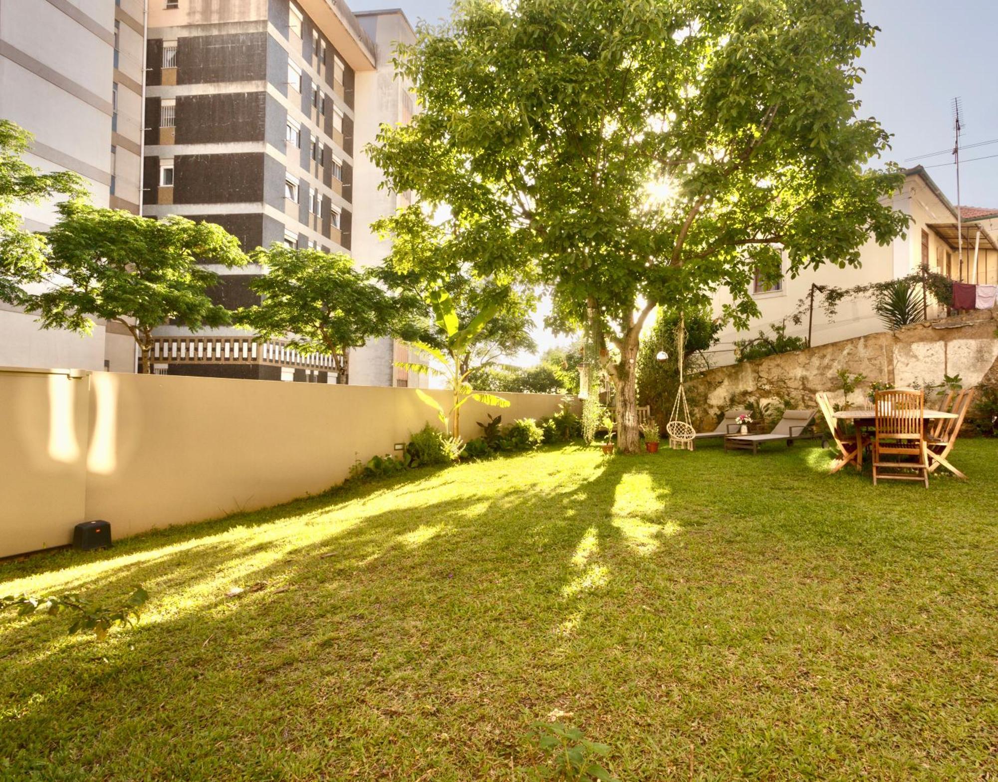 Vila Julieta Guesthouse Коимбра Экстерьер фото